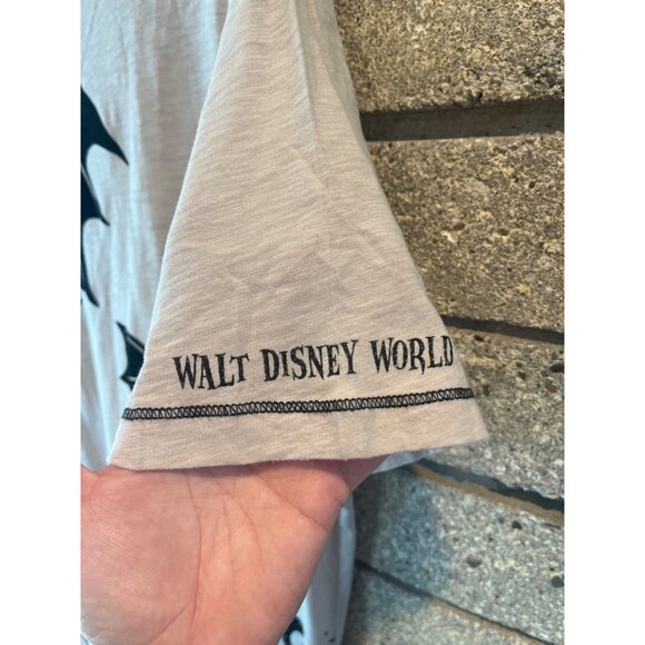 Disney Parks Halloween 2017 Shirt L Beige With Black Bats Print Walt Disney Worl - Picture 5 of 9